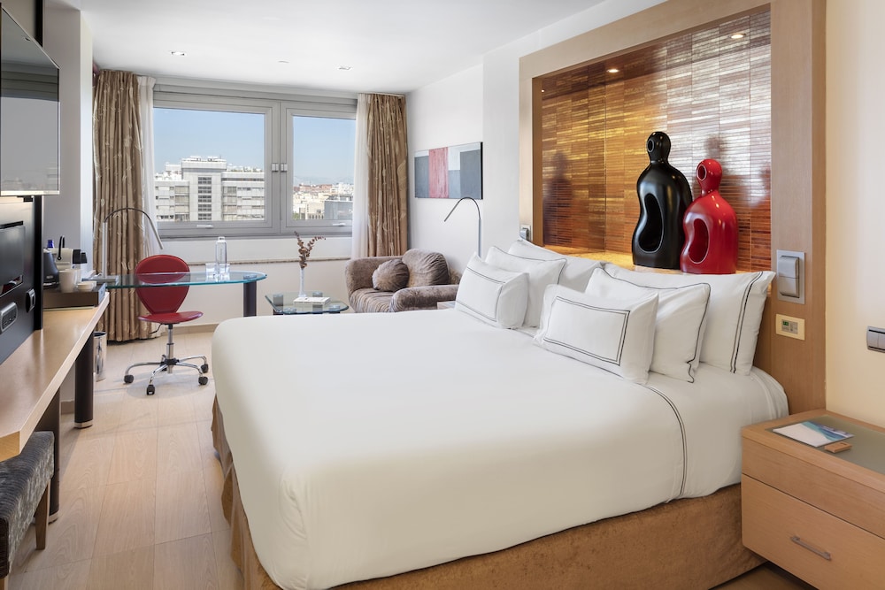 The Level, Junior Suite, King Bed, Panoramic View