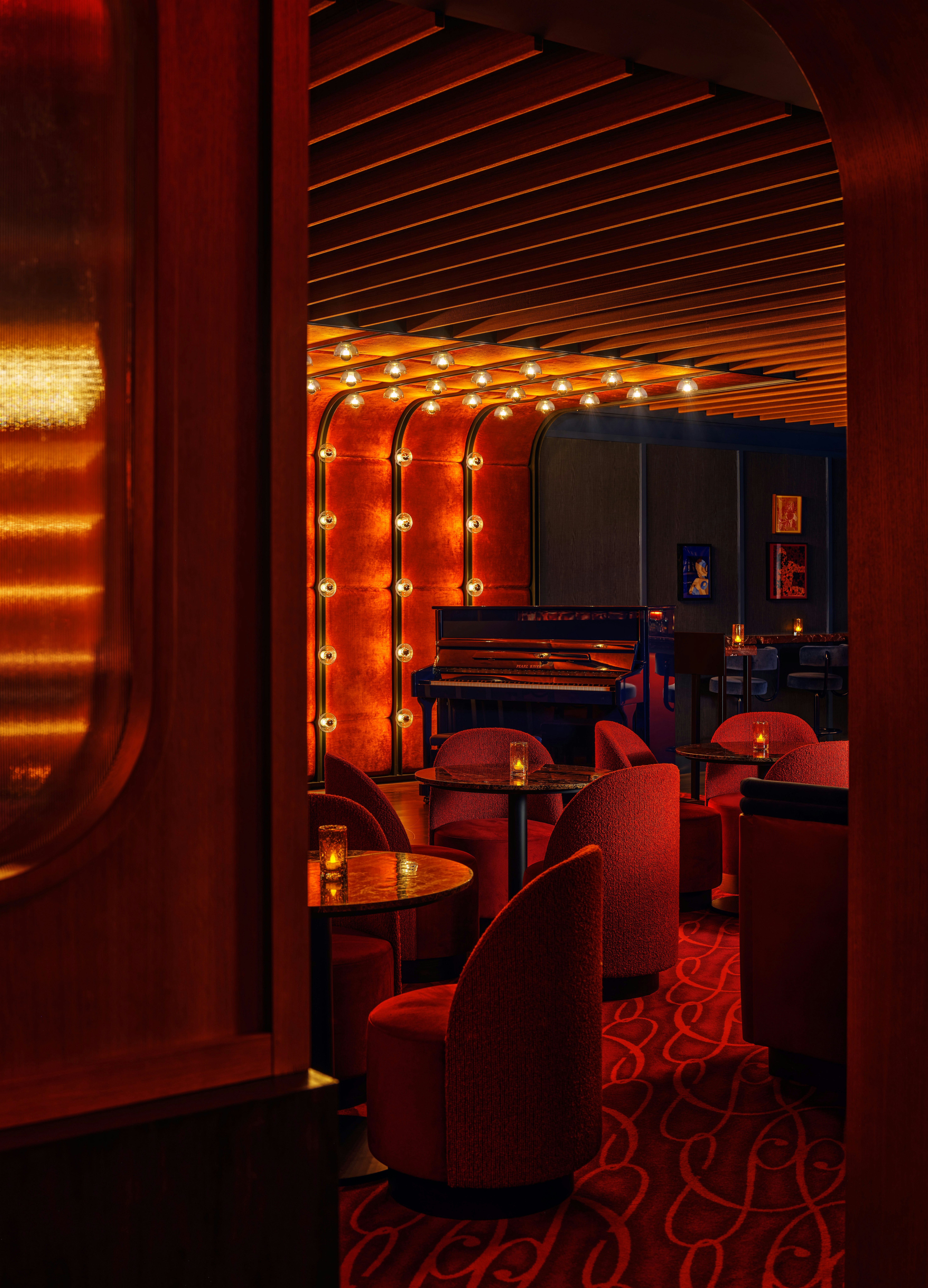 Romer Hells Kitchen, Neighborhood Hotel 61/64