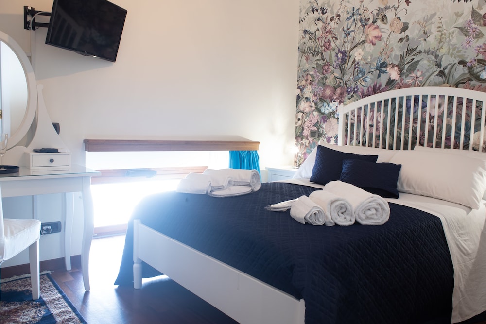 STANDARD, DOUBLE BED