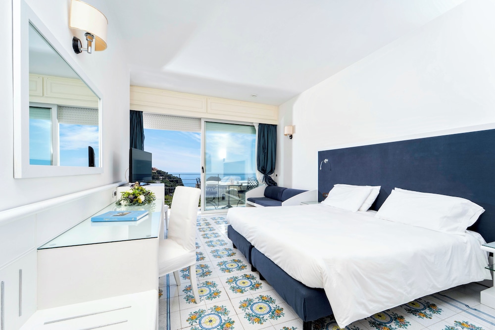 Regina Cristina Hotel 17/49