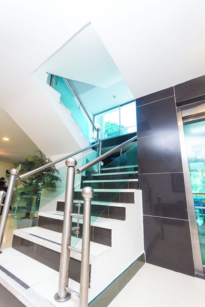 Hotel Villa Real 6/50