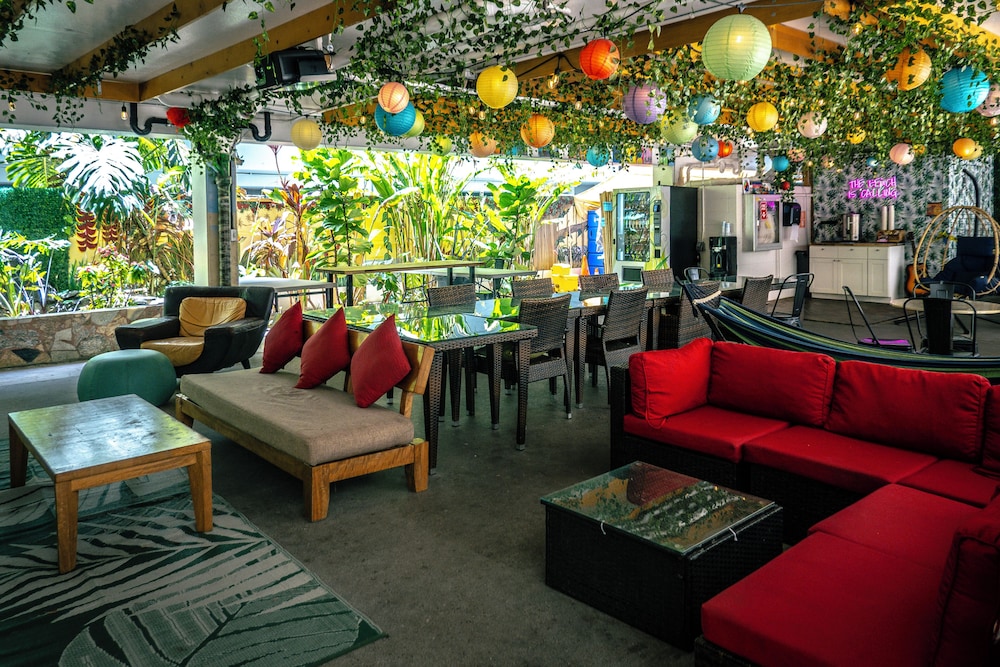 Waikiki Beachside Hostel 47/66
