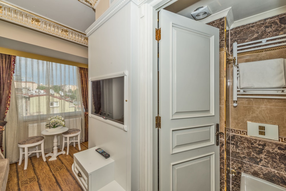 IQ HOUSES APARTMENT 13/44