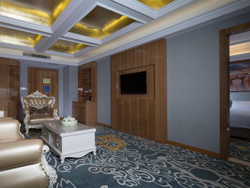 Vienna Hotel (Dongguan East Bus Station) 36/41