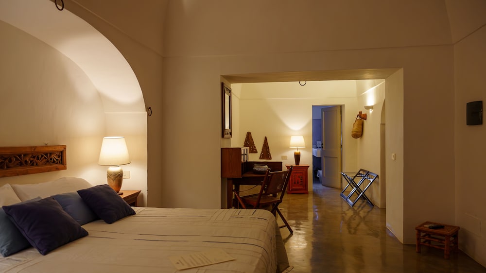 DELUXE, APARTMENT, MULTIPLE BEDS