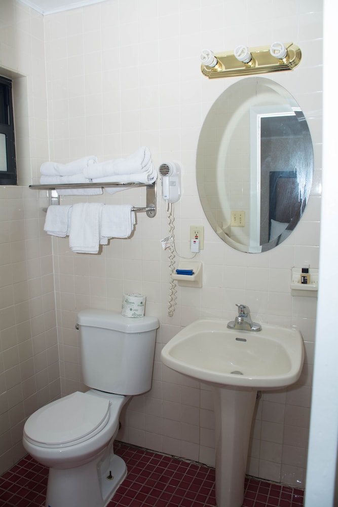 Atlantic Inn and Suites - Wall Township 32/34