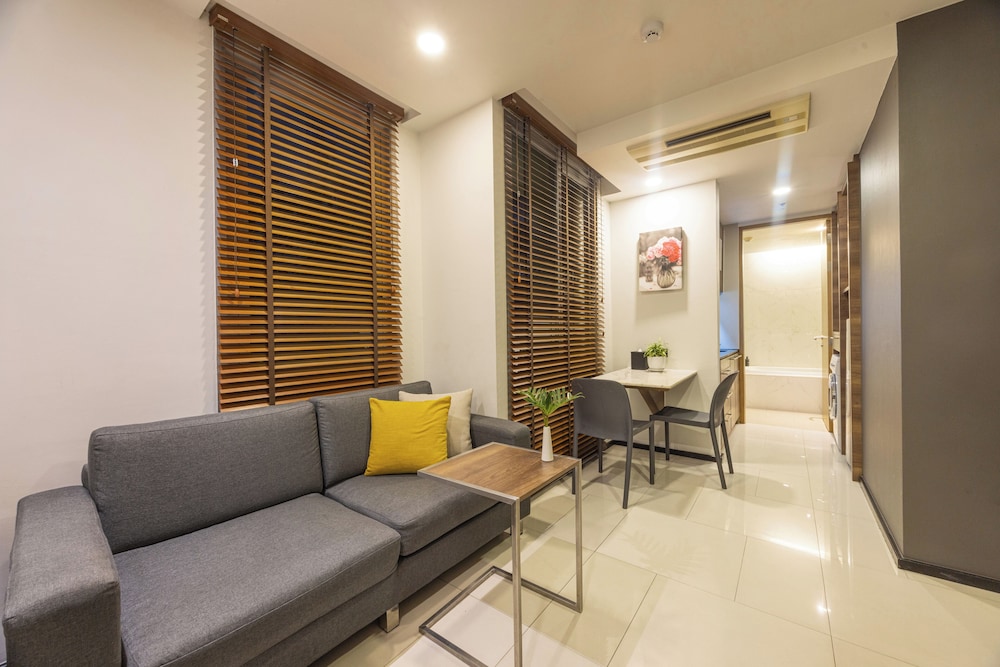 Lit Bangkok Residence 75/102
