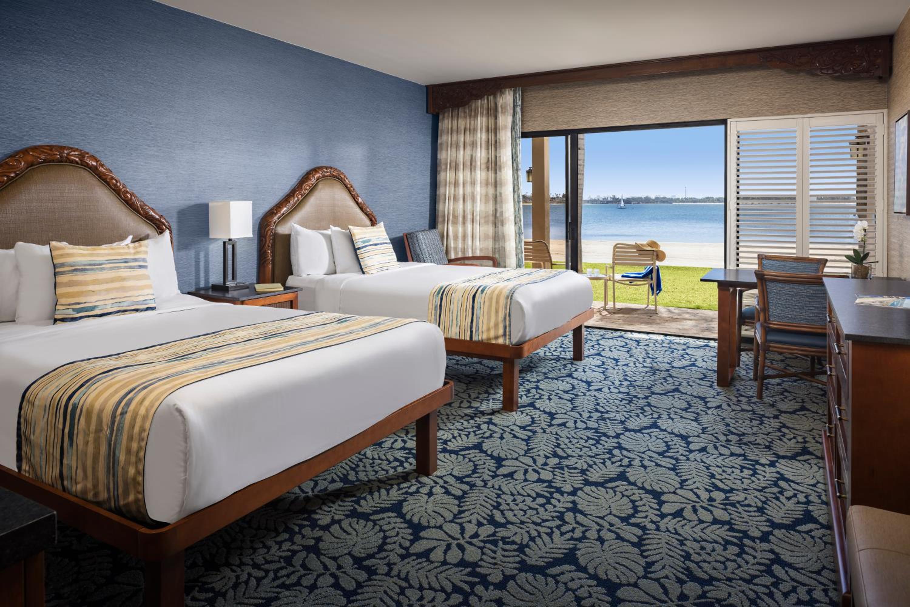Room, 2 Beds, Bay Front