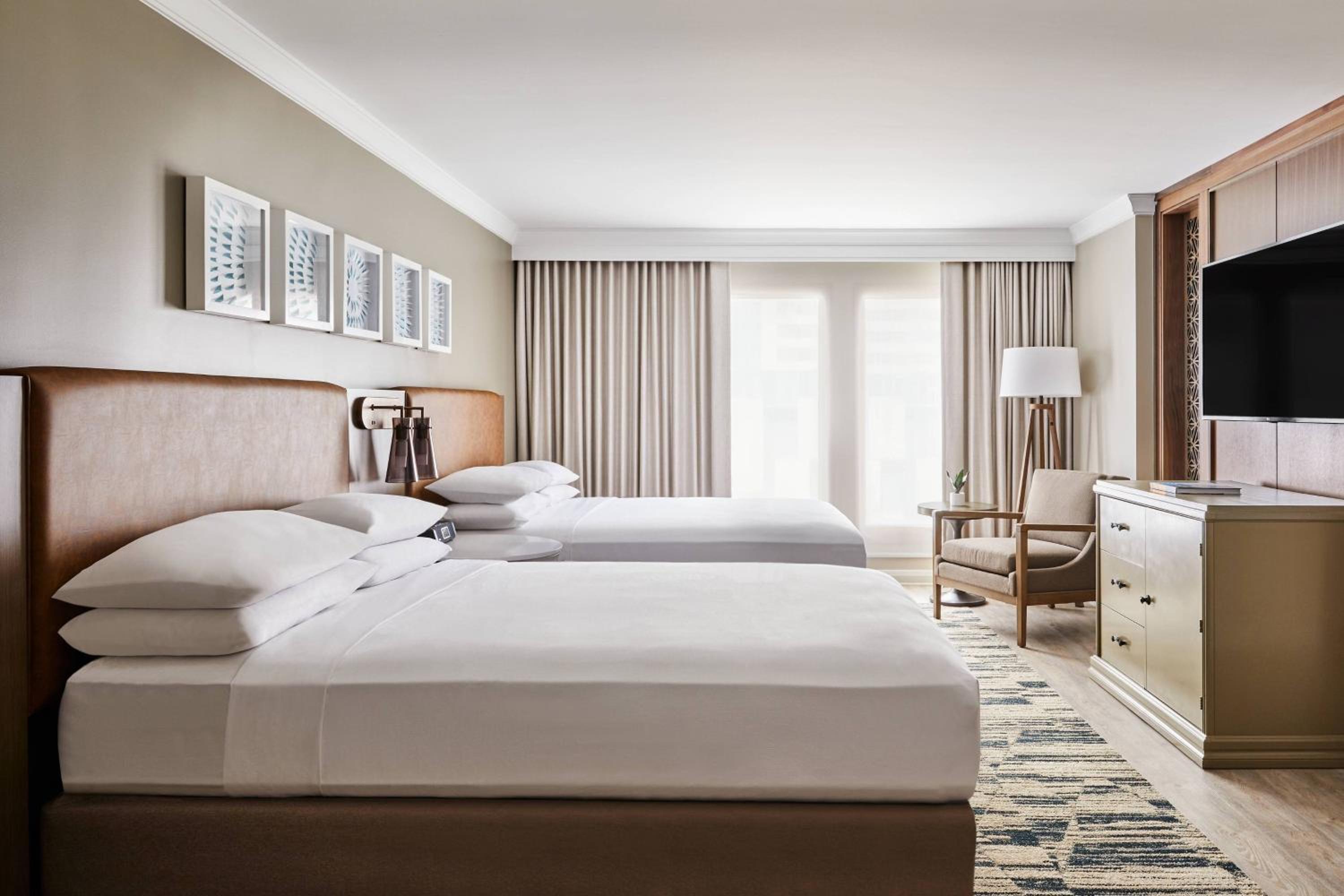 Room, King Bed, Sofa