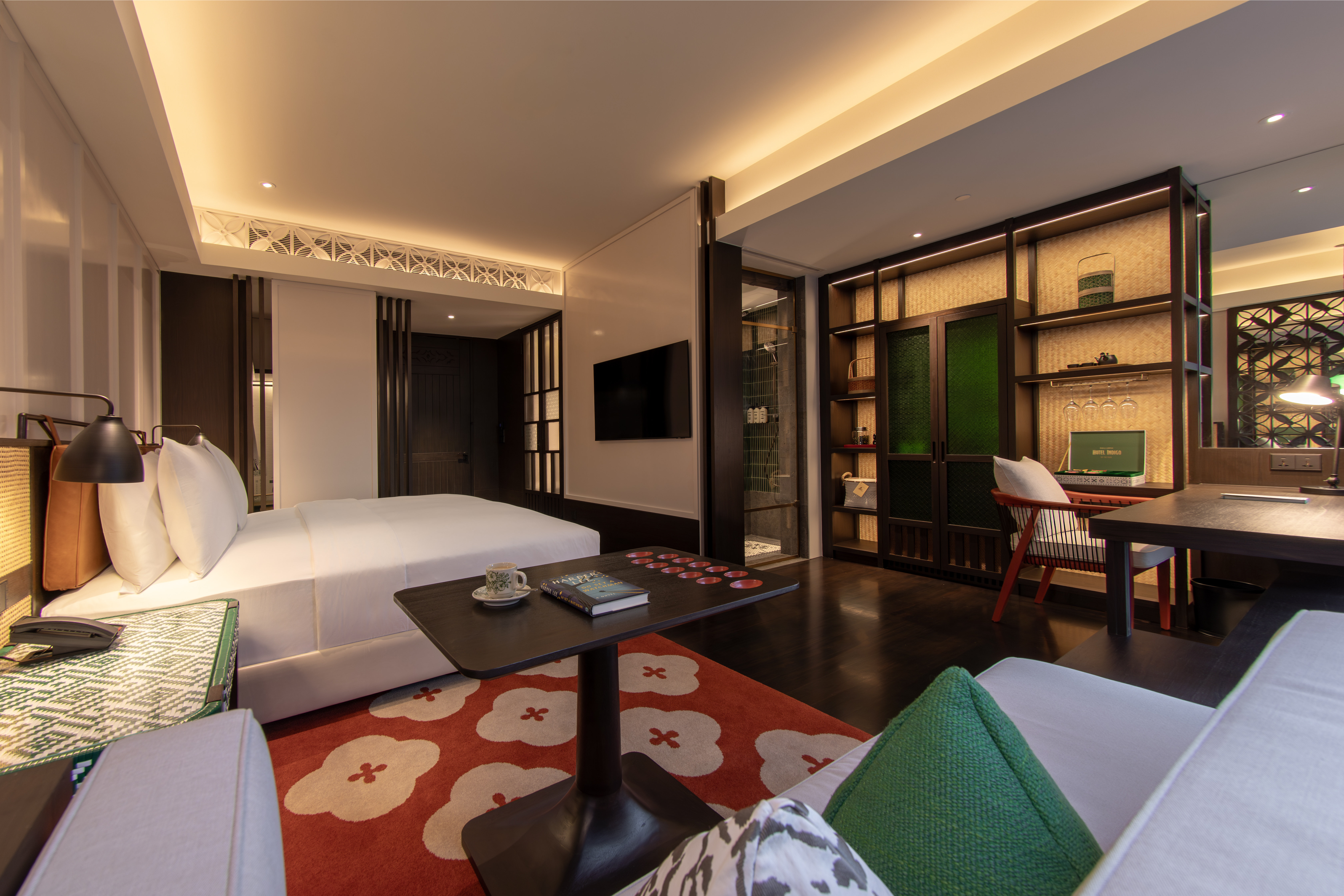 Standard, King Bed, High Floor