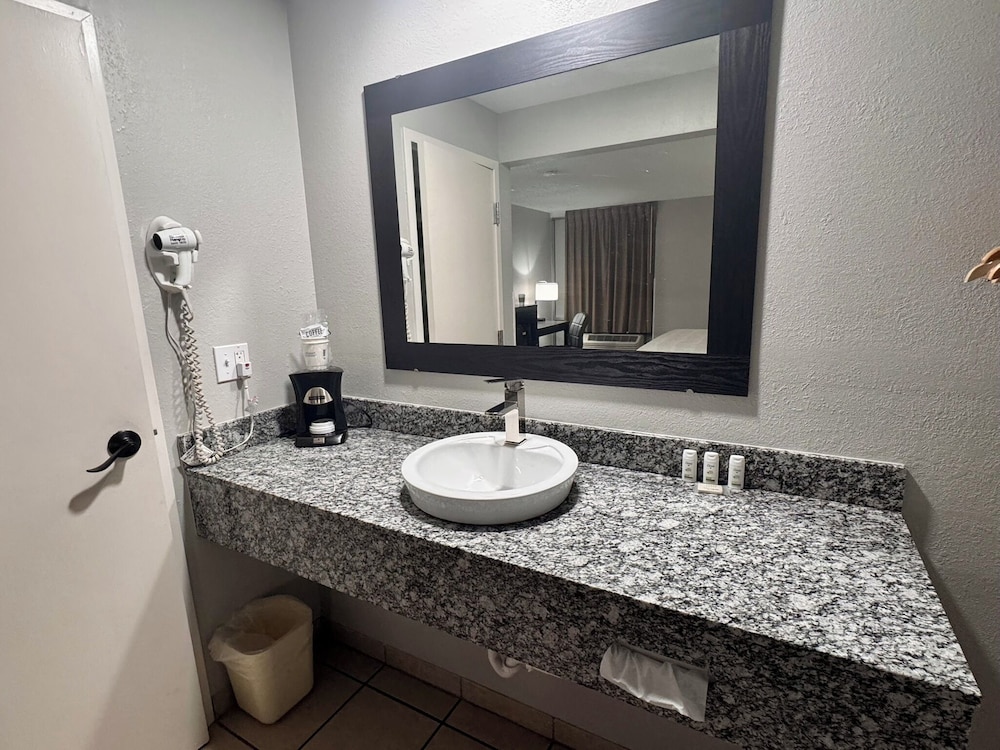 Baymont by Wyndham Great Falls City Center 59/60
