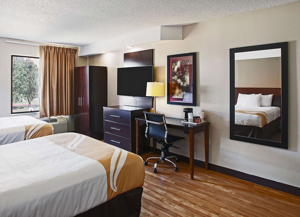 Spark by Hilton Bentonville 12/24
