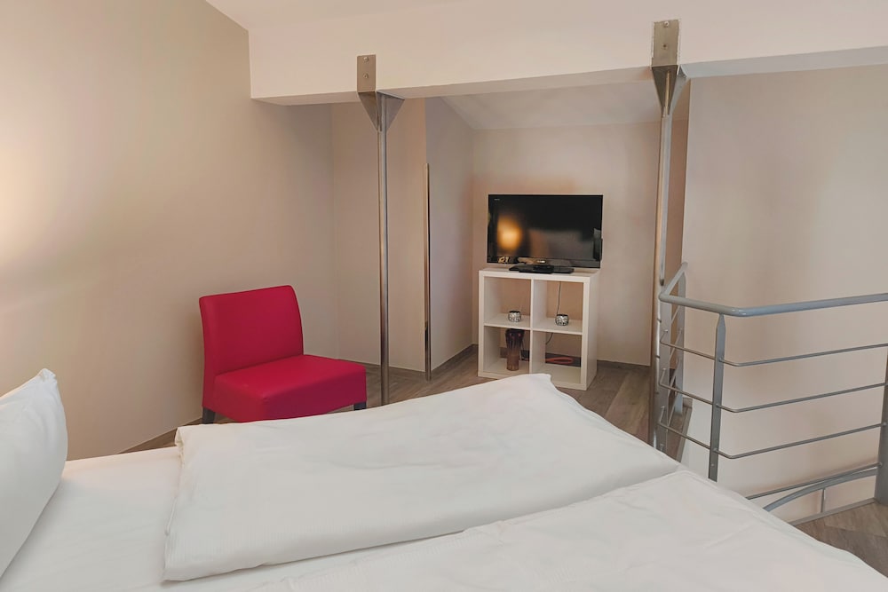 لوفت عائلي بسرير فردي بغرفة نوم واحدة بمنطقة جلوس، Select Hotel A1 Bremen 5/6