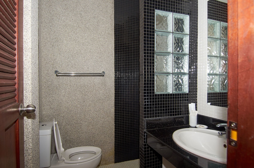 Phuket Riviera Villas 69/72
