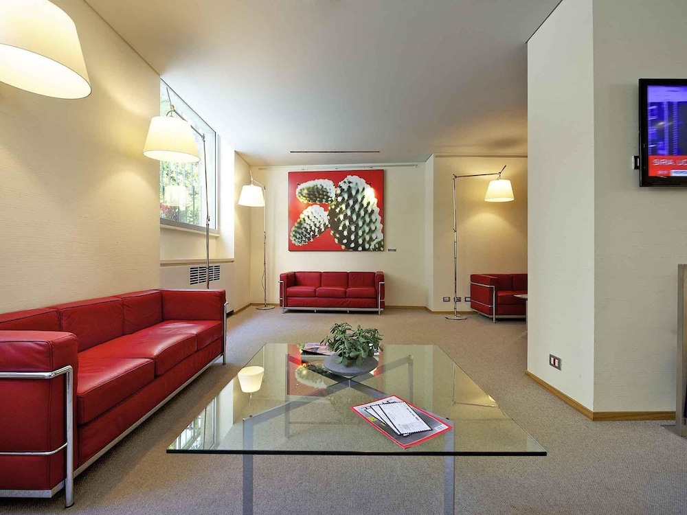 MERCURE MILANO SOLARI 51/75