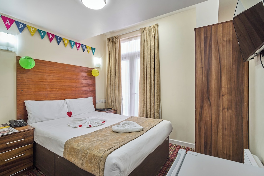 Lucky 8 Hotel 27/64