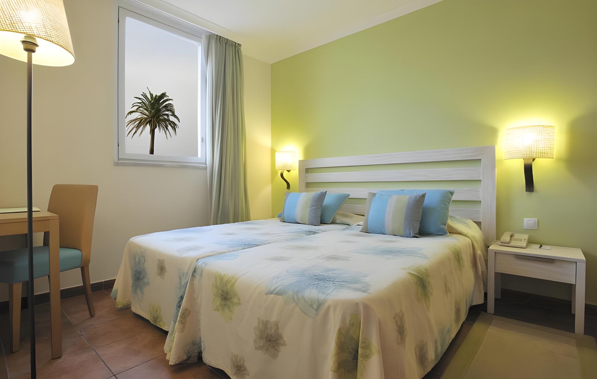 Deluxe, Single, Double Bed, Garden View