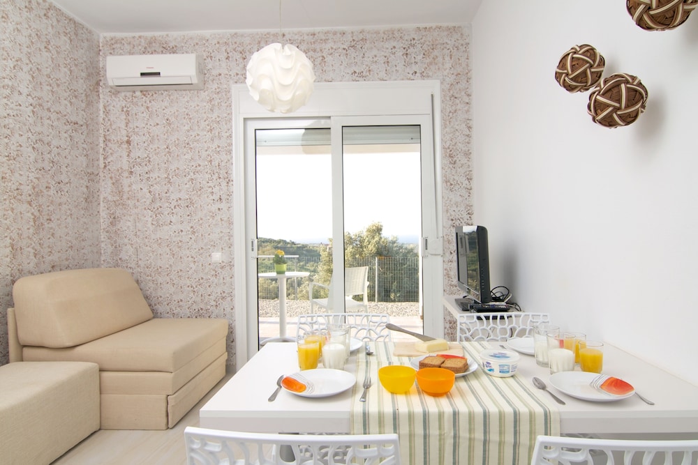 Iperion Apartment 9/15