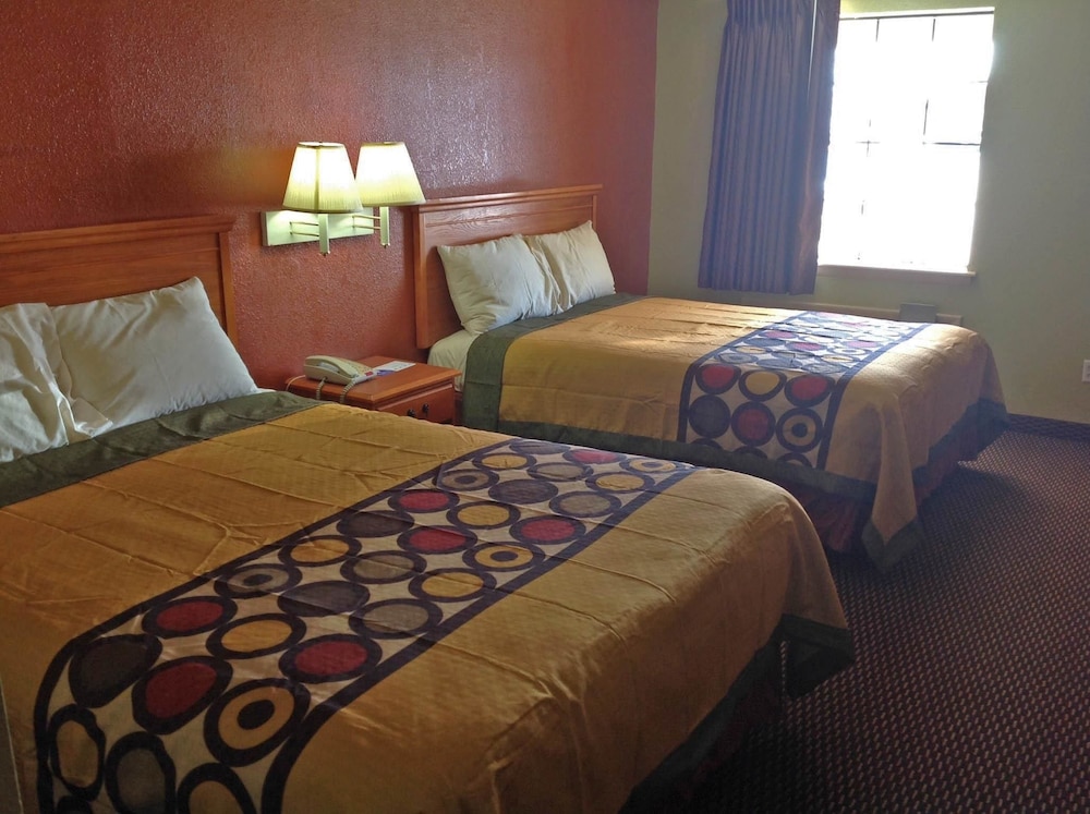 Americas Best Value Inn Pryor 7/10