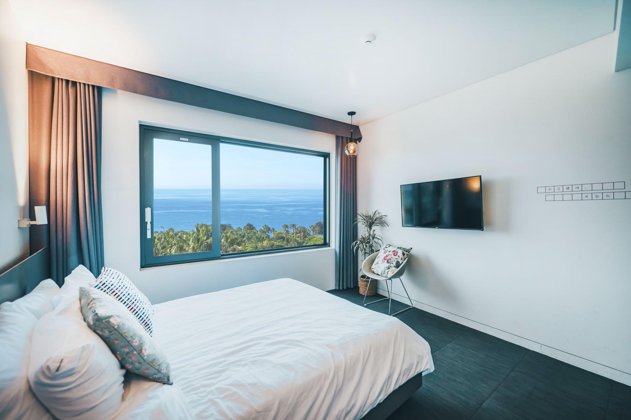 Standard, Double Bed, Sea View