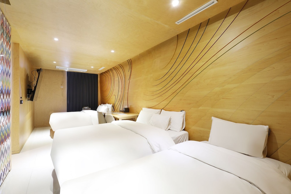Hotel the Designers Jongno 25/68