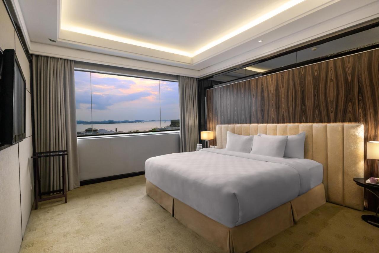 Grand Swiss-Belhotel Harbour Bay 14/51