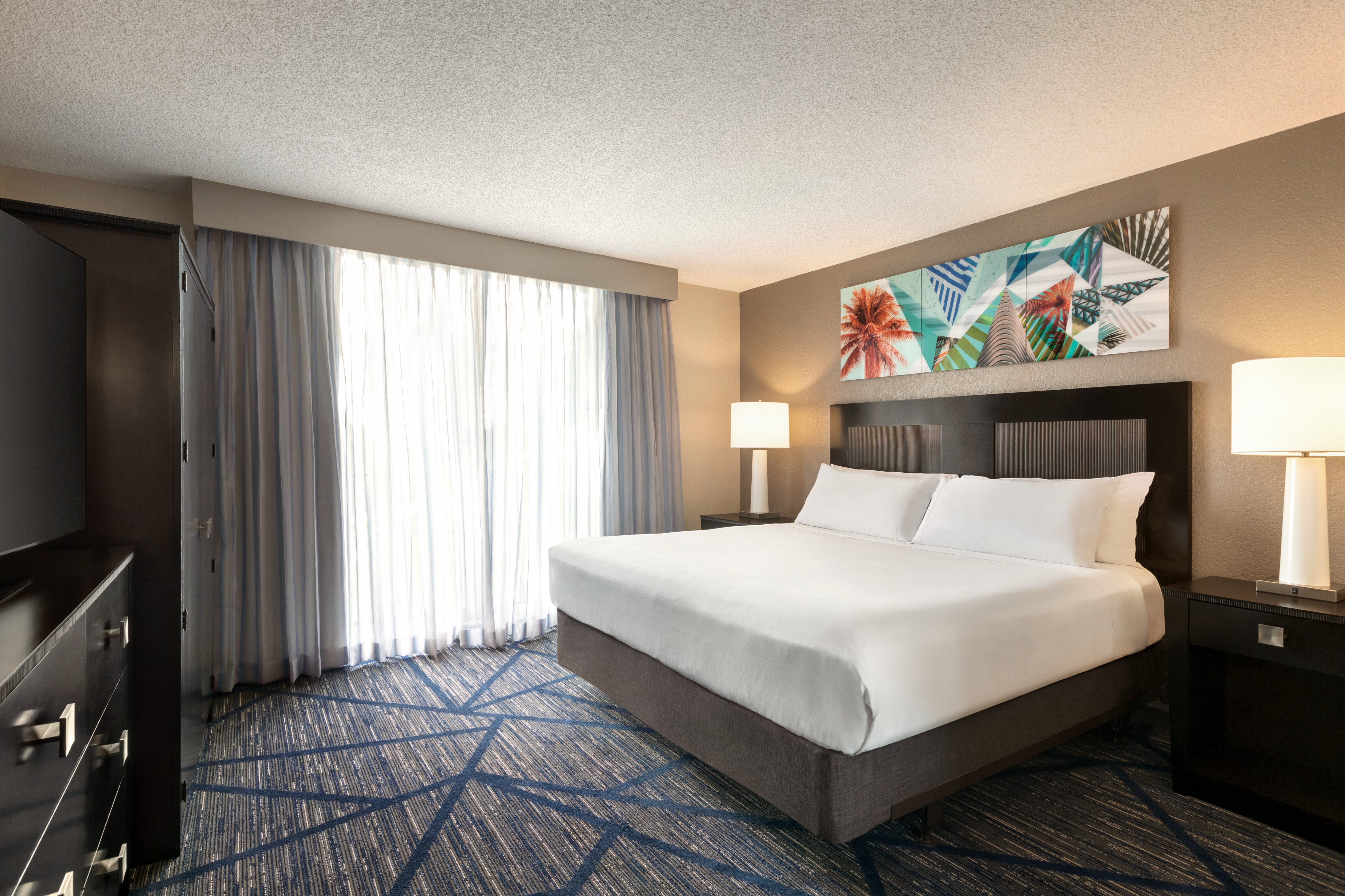 2 ROOMS, SUITE, KING BED