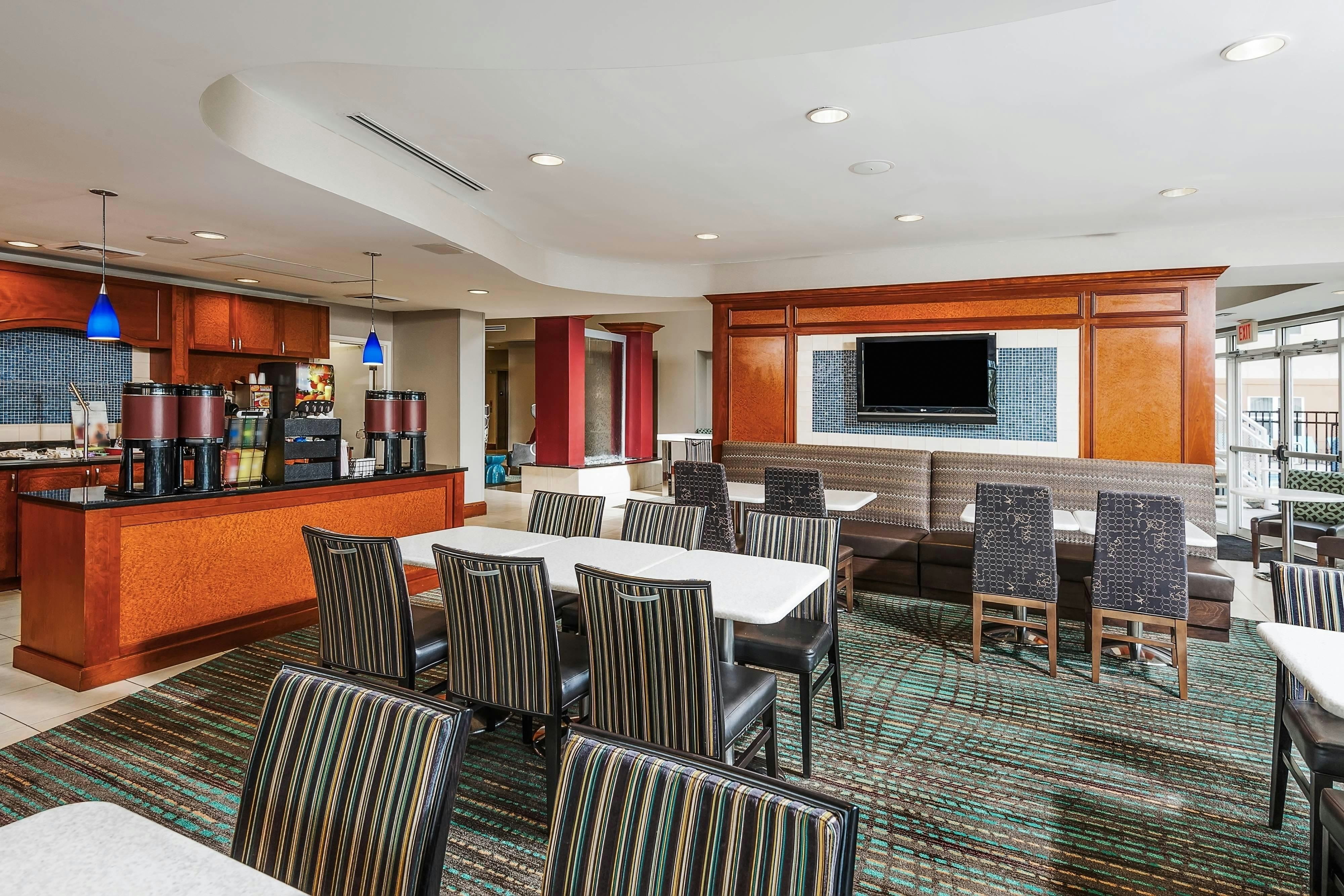 Residence Inn Orlando Airport 15/17