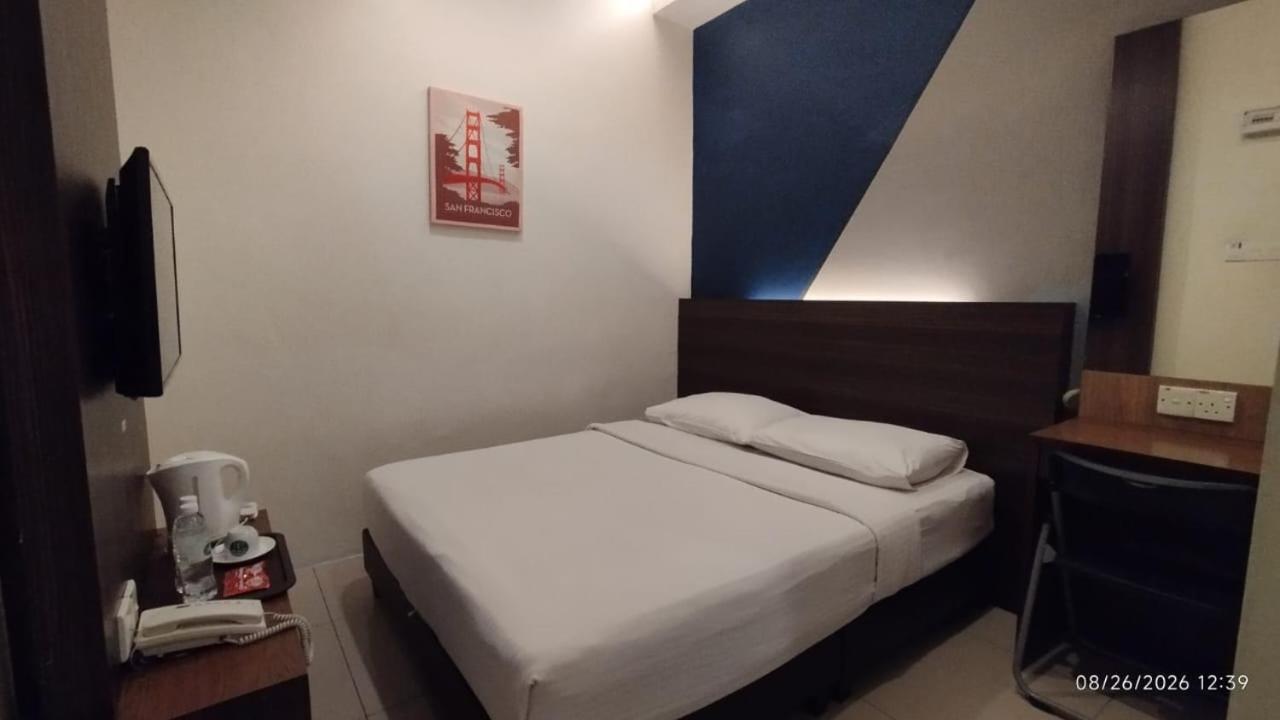 The Regency Garden Hotel 18/50