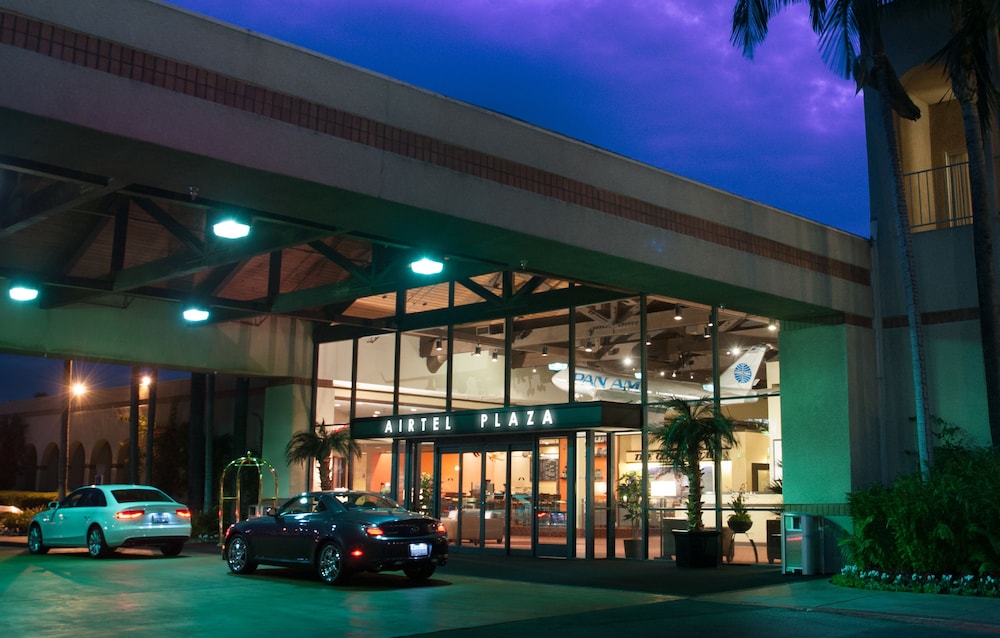 Airtel Plaza Hotel and Conference Center 60/62