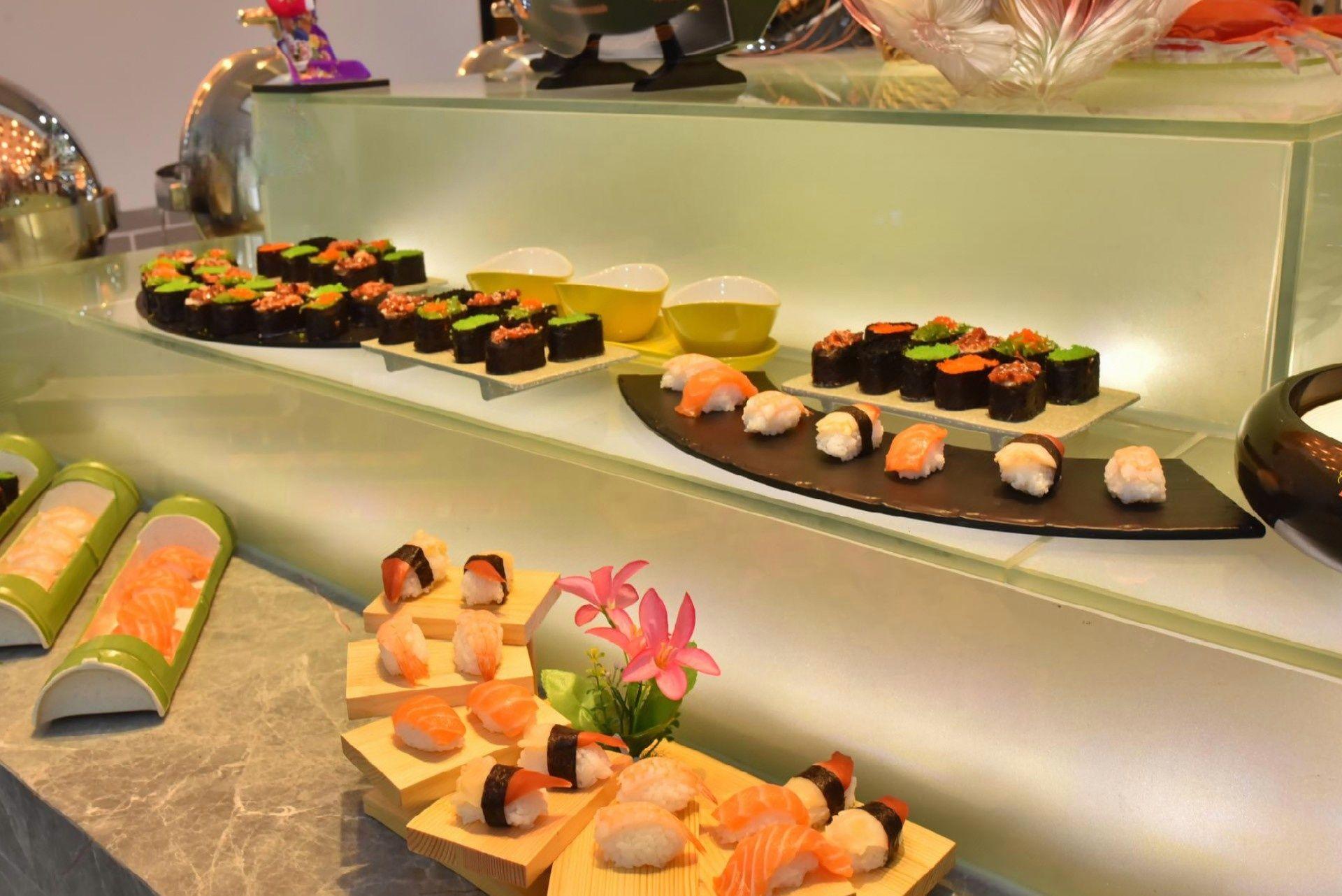 Quanyan Hotspring Holiday Hotel 24/56