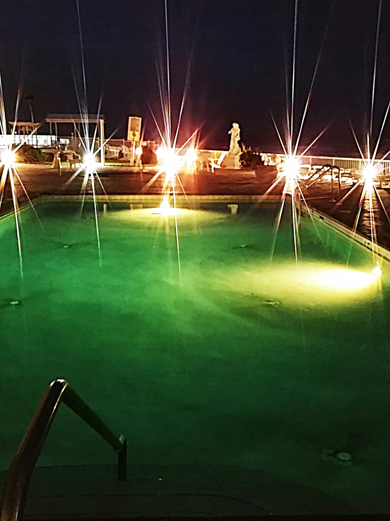Emerald Shores Resort 70/79