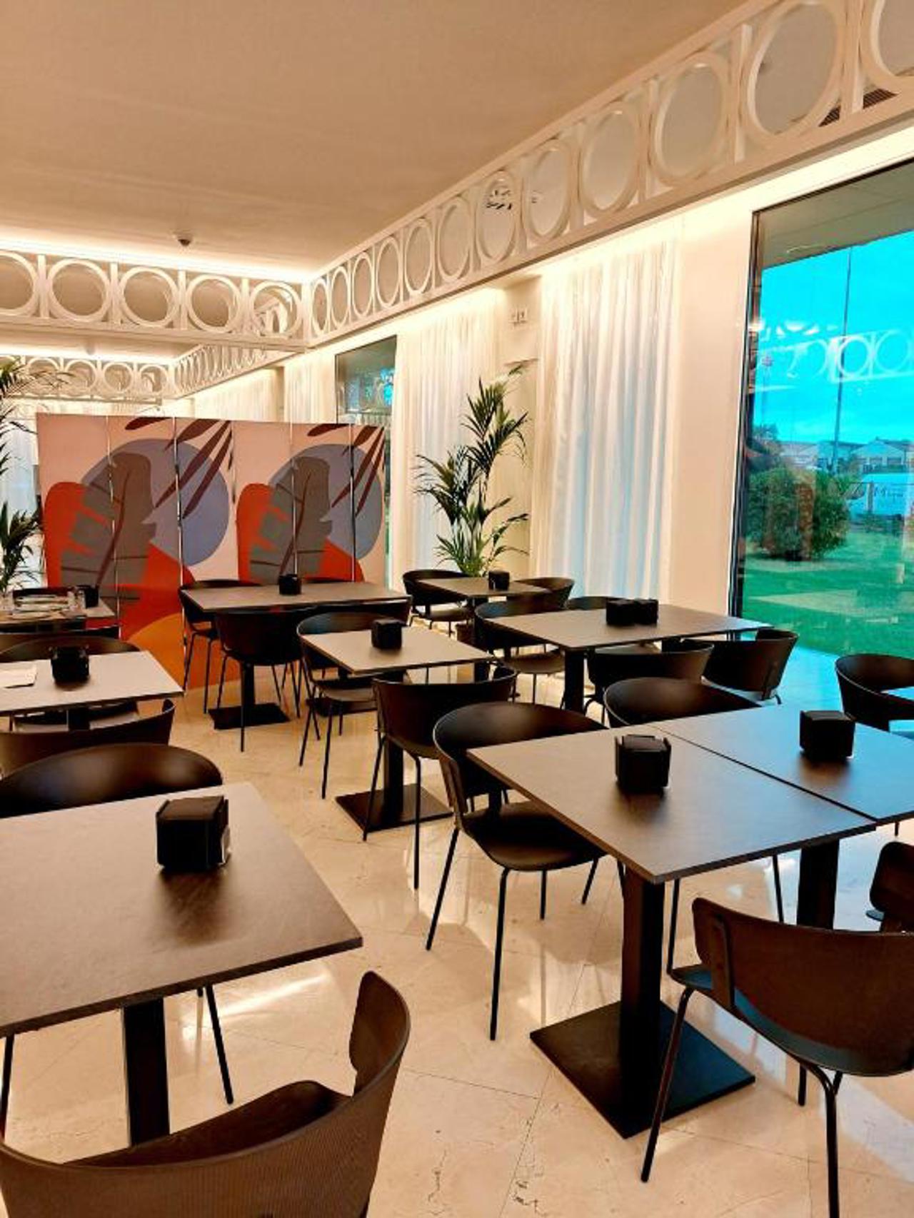 Hotel Puerta Santander 20/23