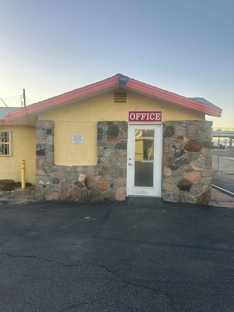 Ruta Motel 8/54