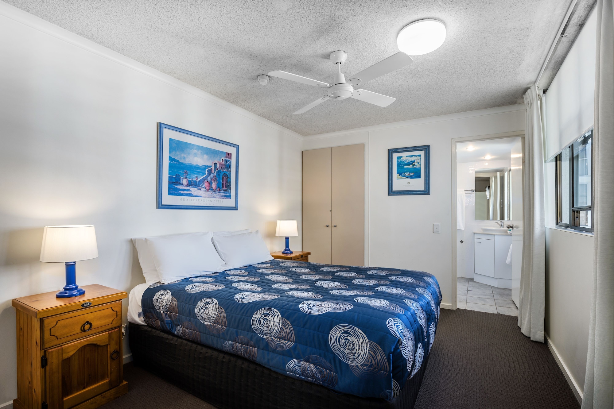 1 BEDROOM, APARTMENT, BEACH FRONT
