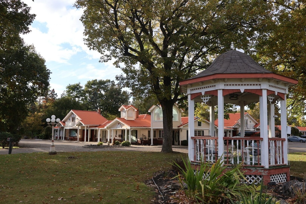 Americas Best Value Inn & Suites - Clarence/Buffalo East 46/49