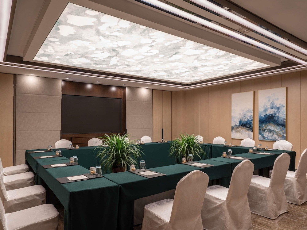 Pullman Suzhou Zhonghui 51/59