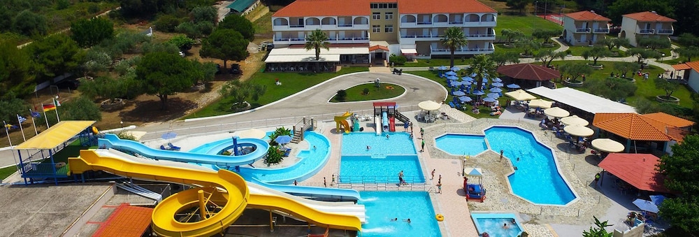 Kanali Hotel 26/48