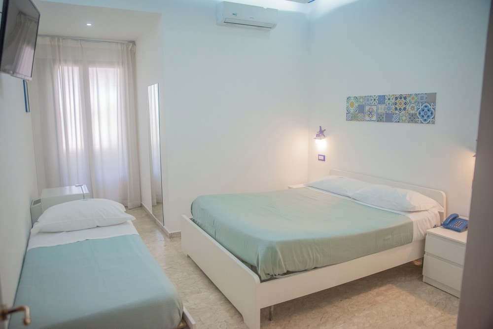 HOTEL LE TRE CARAVELLE 10/50