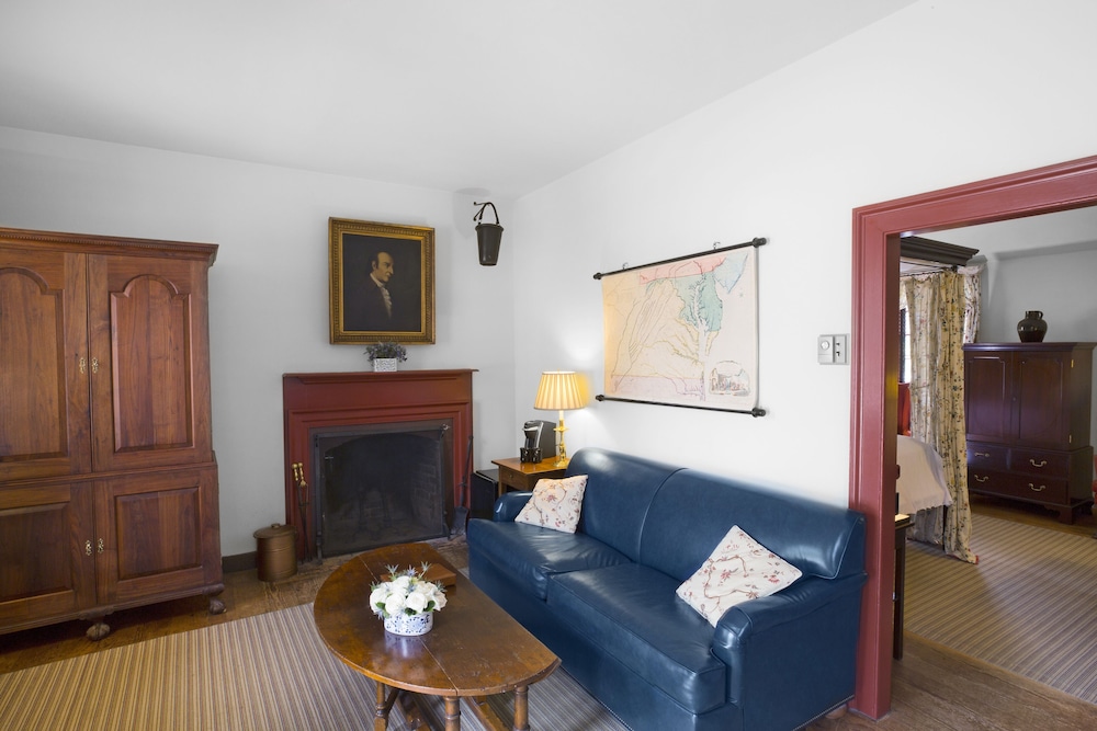 The Colonial Houses - A Colonial Williamsburg Hotel 45/66