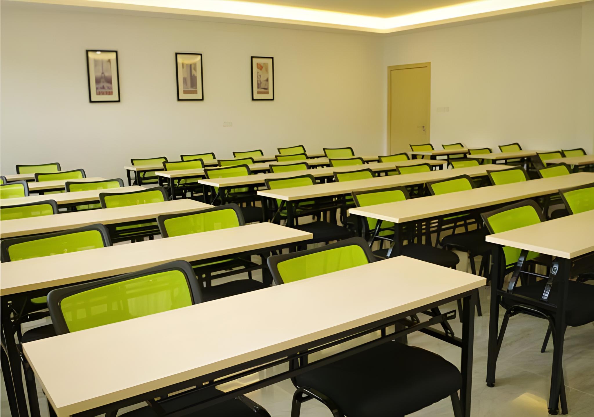 Echarm Hotel Guangzhou Dayuan Time Plaza 48/54