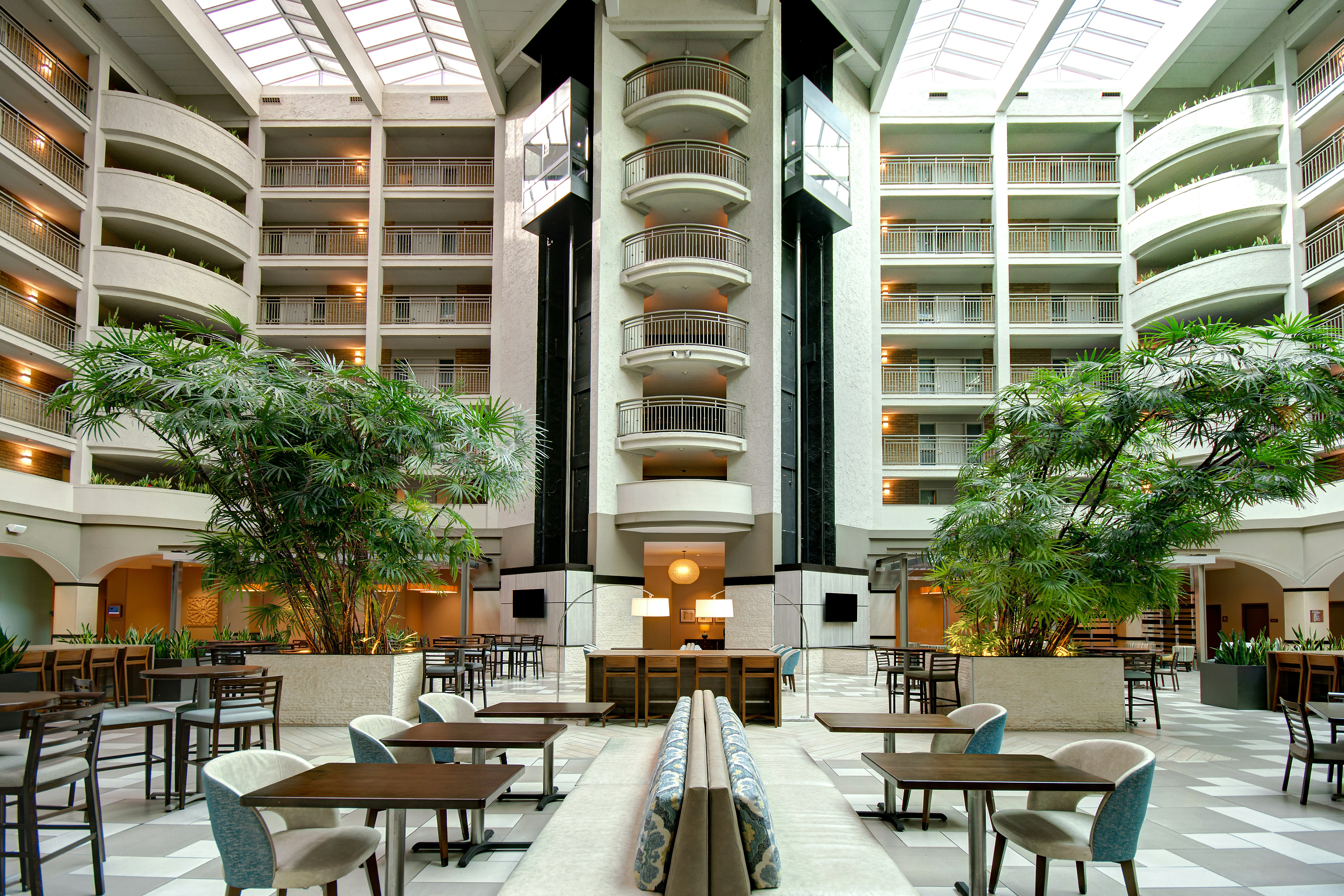 Embassy Suites by Hilton Jacksonville Baymeadows 60/85
