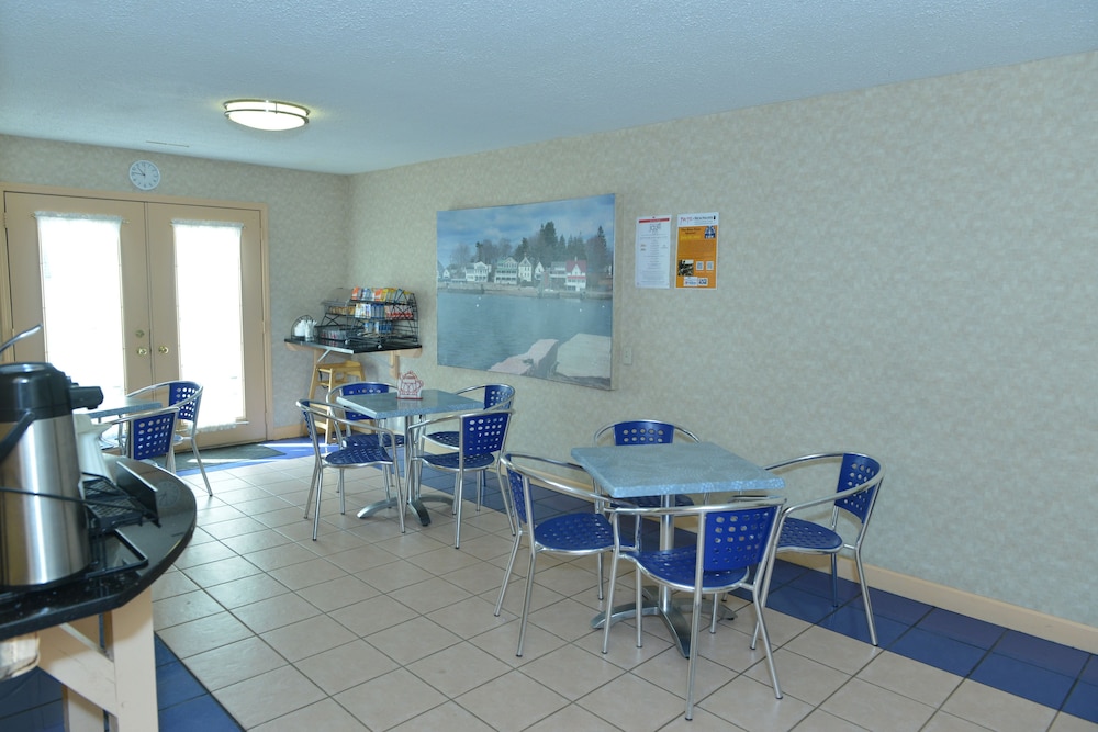Baymont by Wyndham Branford/New Haven 34/45