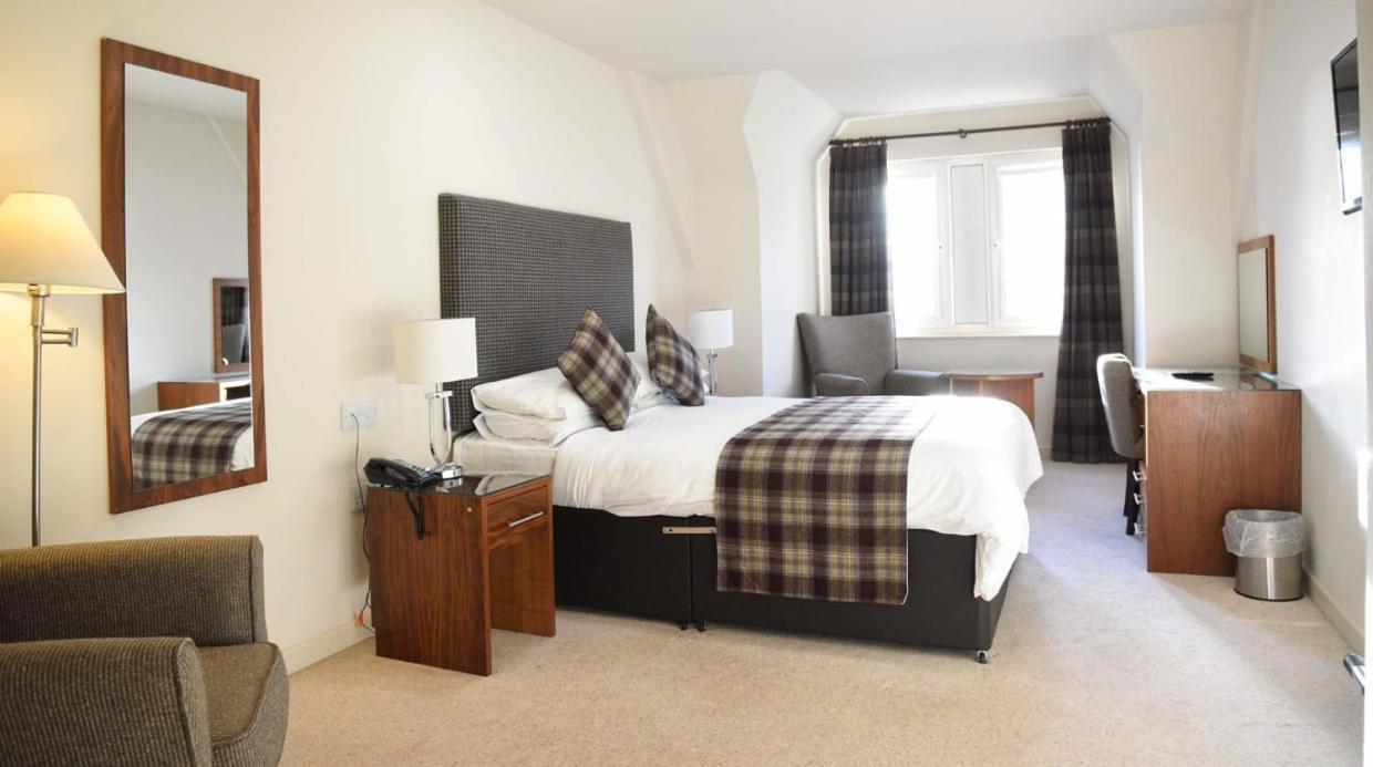غرفة بريميير بسرير مزدوج، The Royal Hotel, Portree 8/10