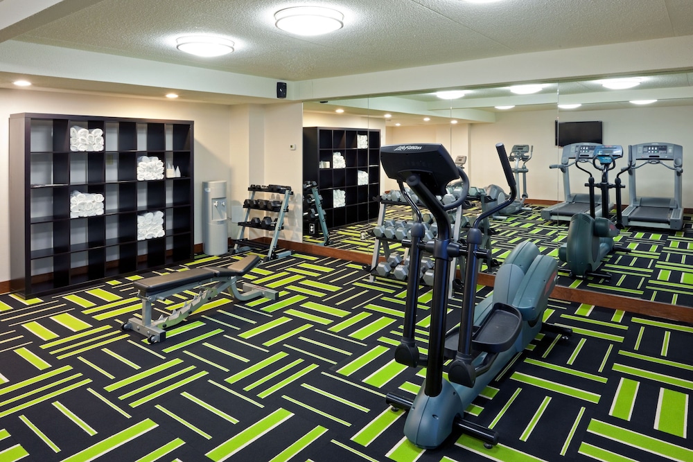 Holiday Inn Oakville Centre 33/81