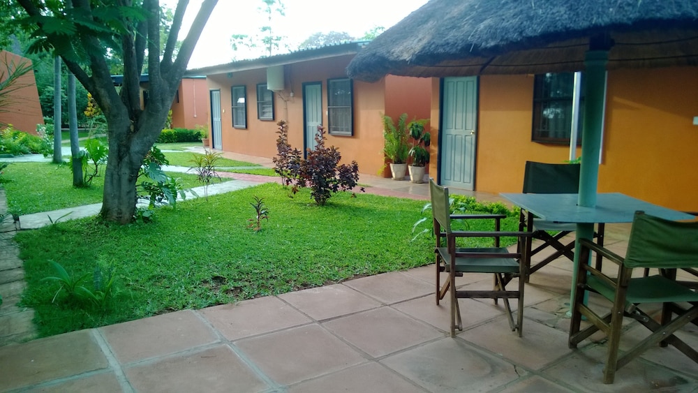 Gloria Apos S Bed And Breakfast 39/50