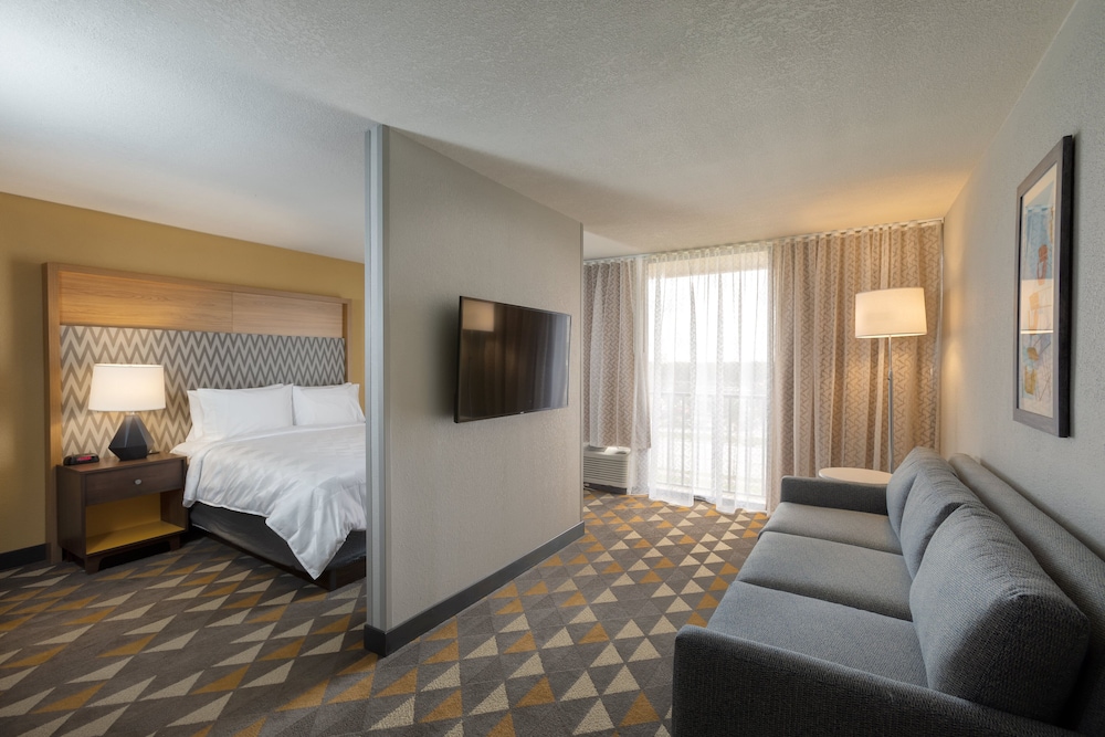 Holiday Inn & Suites Orlando SW - Celebration Area 44/62
