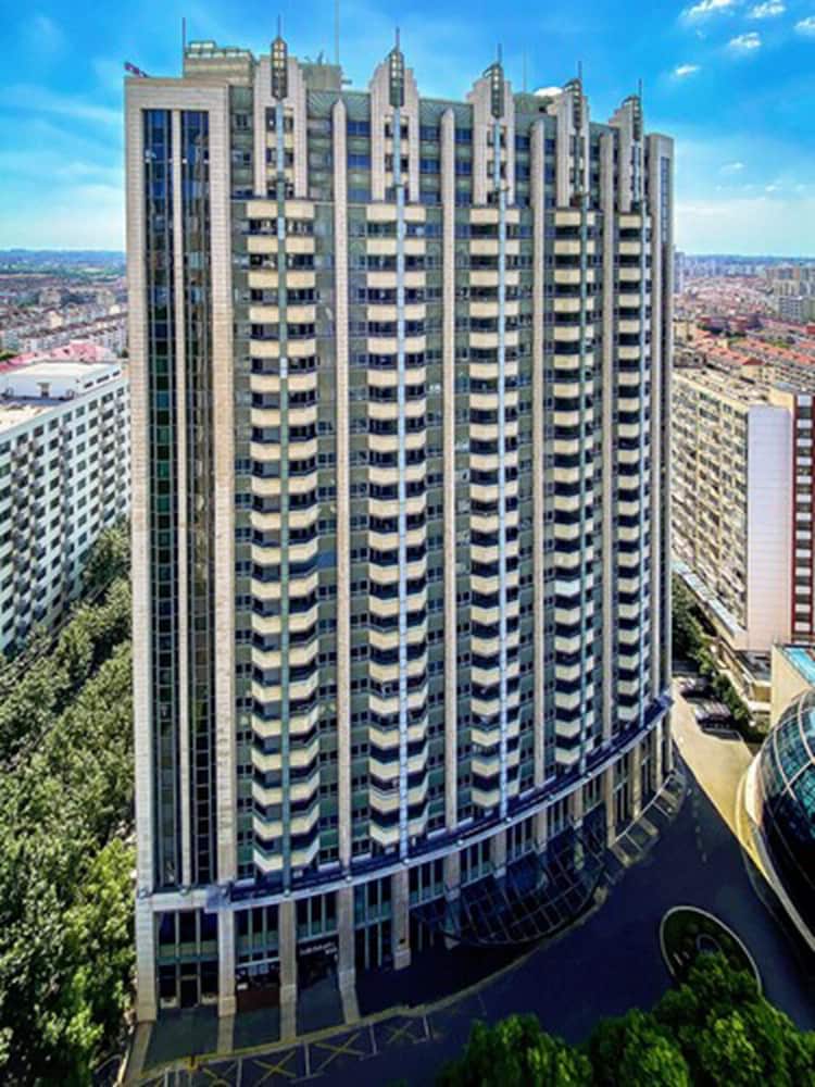 Grand Mercure Shanghai Hongqiao in SHANGHAI