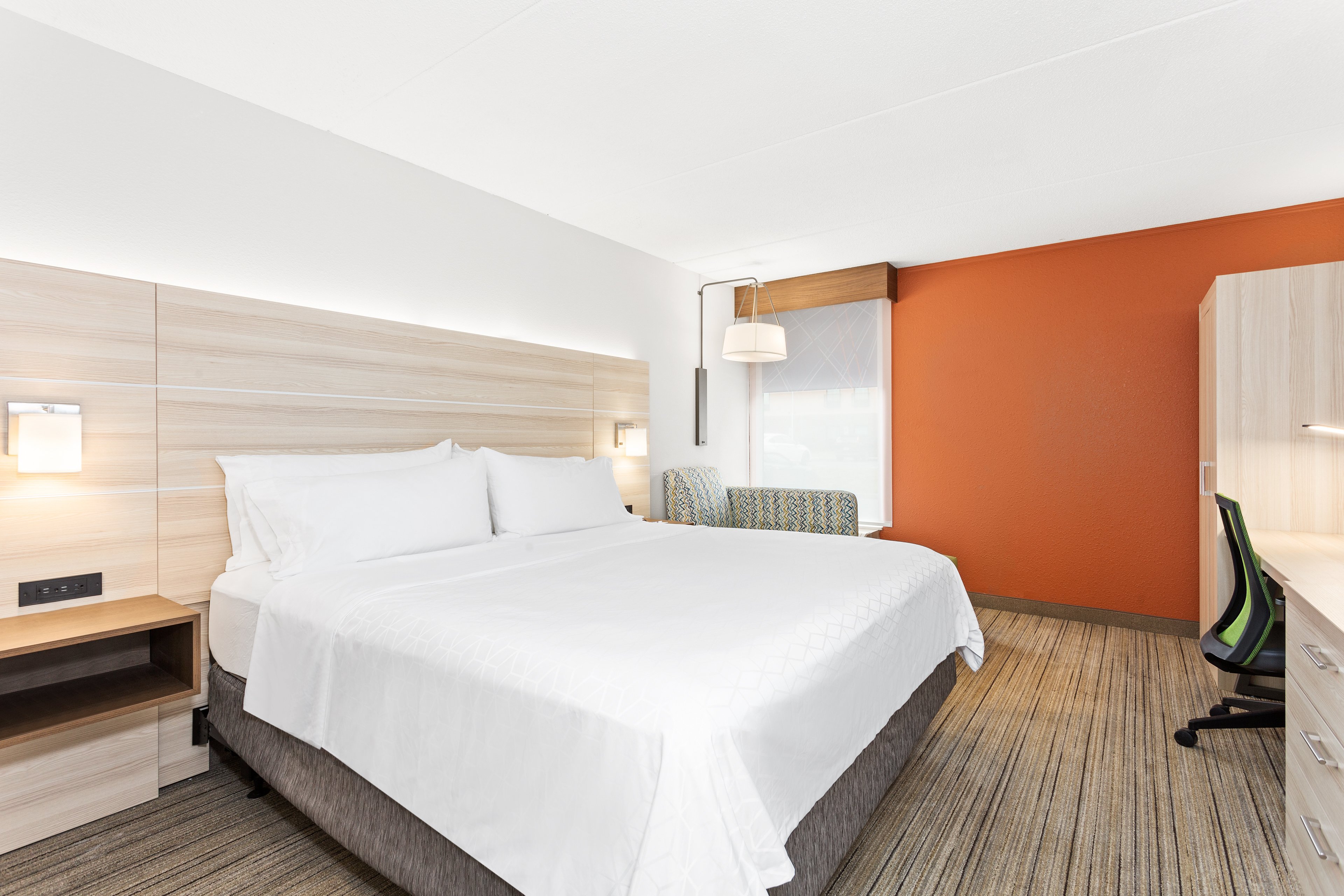 Room, King Bed, Accessible, Holiday Inn Express Hopewell - Fort Lee Area, an IHG Hotel 3/4