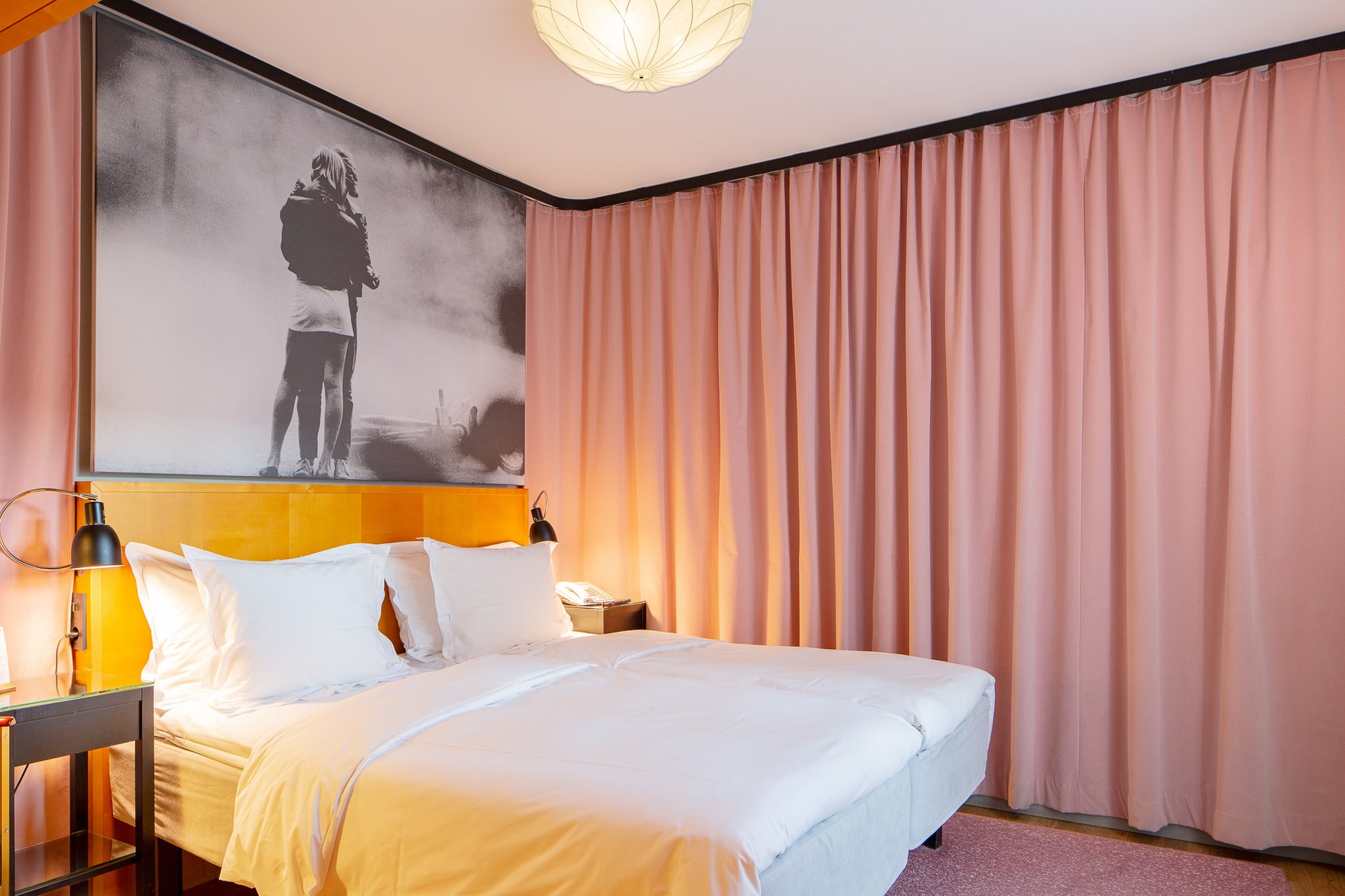 Rival Hotel 31/80